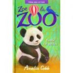 Zoe la zoo. Panda cel jucaus (Amelia Cobb)